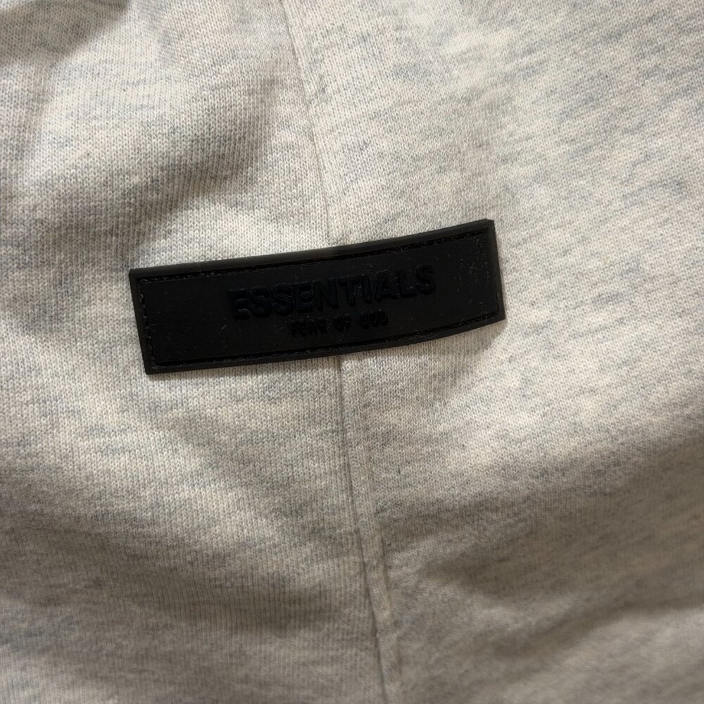 Combo Set Fear of God Essentials Light Oat T-shirt & Shorts BNWT Authentic ✅ - Picture 7 of 9